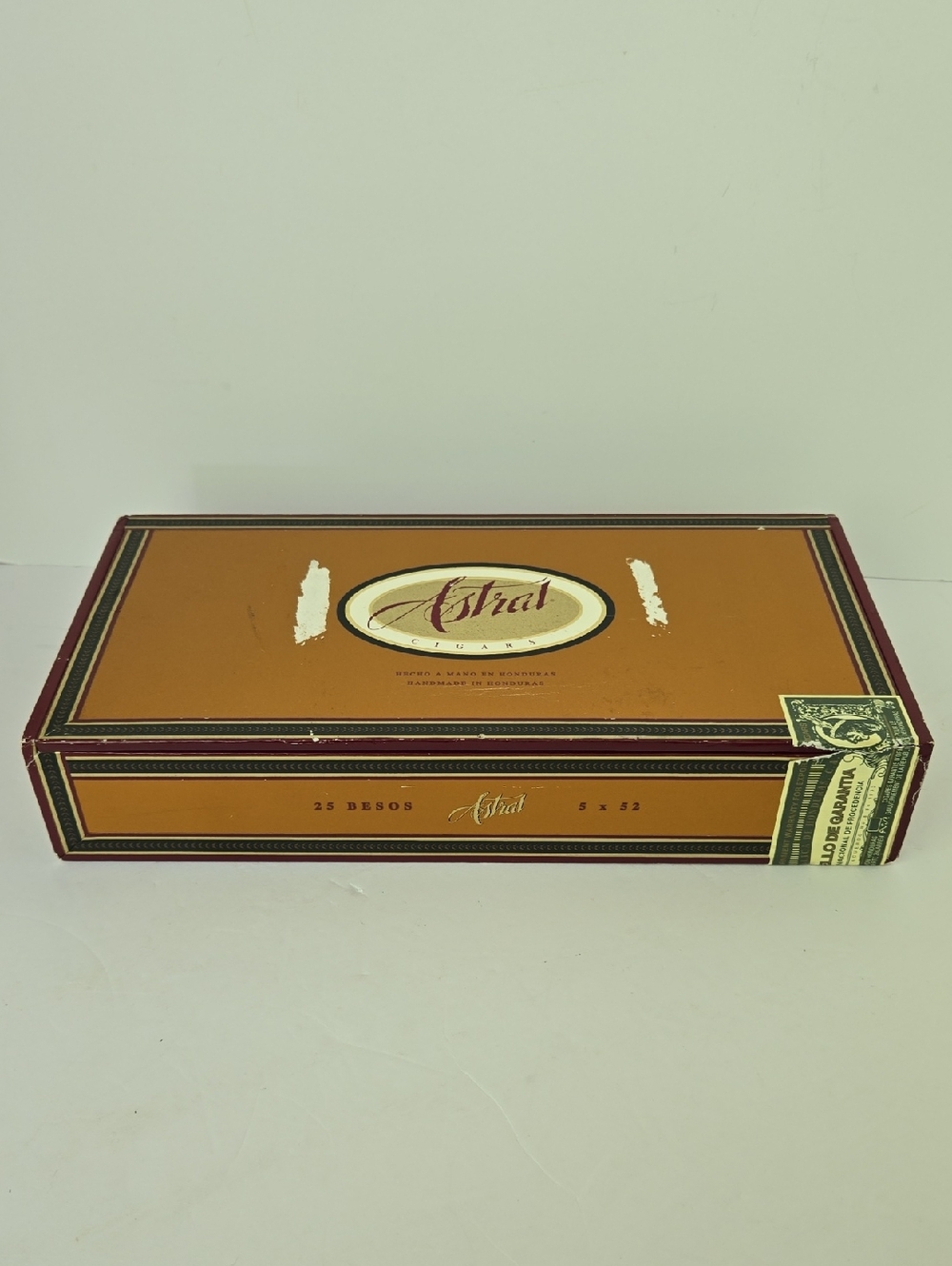 Vintage Astral Empty Cigar Craft Box Beso Flip Top